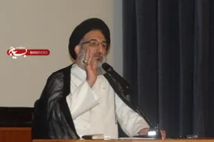 پیام شهدا به ما این است که مسئولیت پذیر و ولایتمدار باشیم/ دشمن با طرح&zwnj;های پیچیده خود درصدد منحرف کردن جامعه است