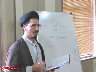 دشمن ارزش ها را به ضدارزش تبدیل می کند