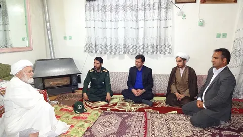 انقلاب اسلامی به کشور عزت و استقلال بخشید