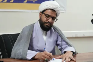 ولایتمداری؛ راه عبور از فتنه&zwnj;های آخرالزمانی/در عصر جنگ روایت&zwnj;ها، ولایتمداری راه نجات است