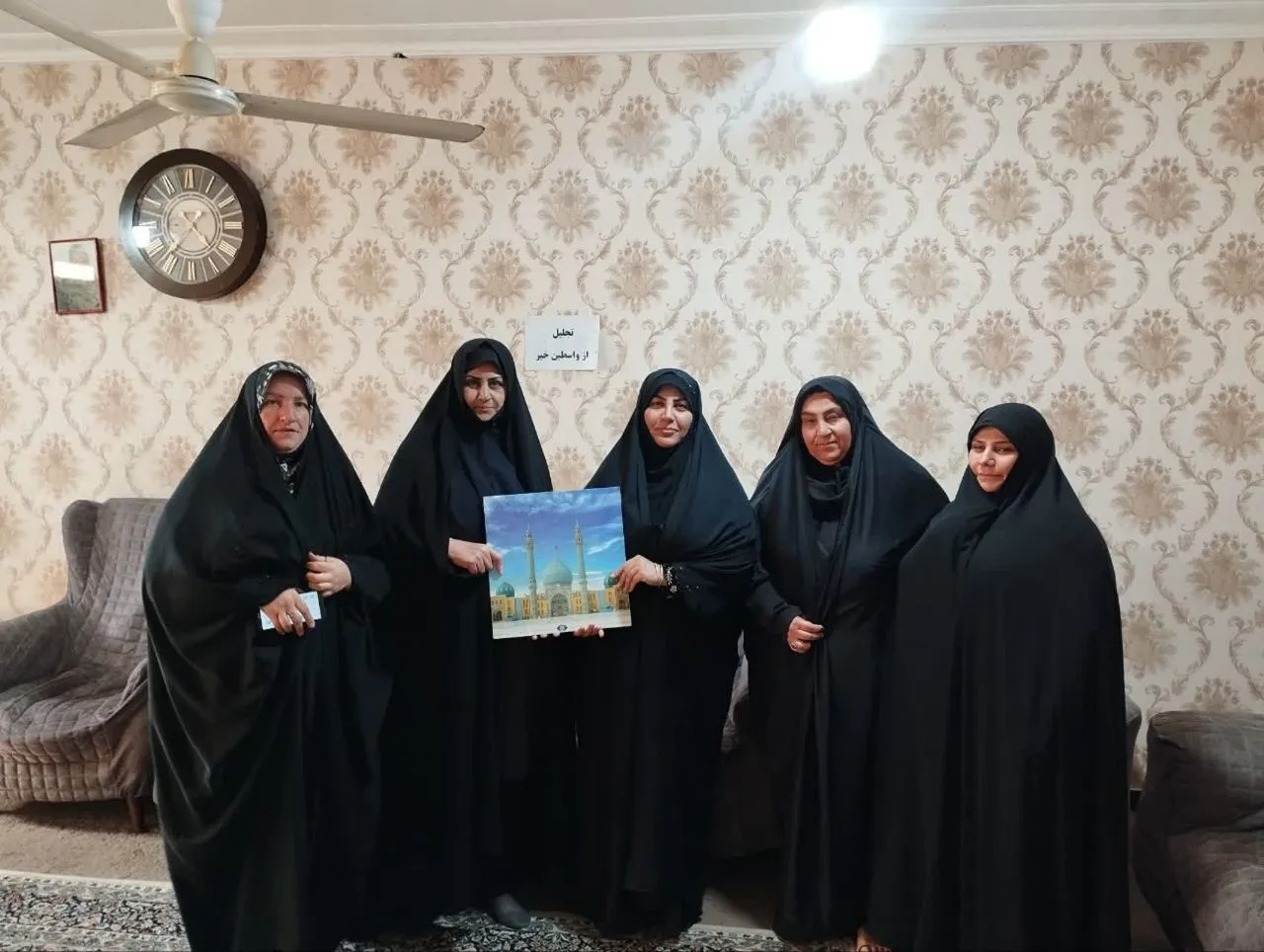تجلیل از بانوان جهادگر پایگاه حضرت اسما (س) با حضور اعضای شورای حوزه مقاومت بسیج حضرت معصومه (س)