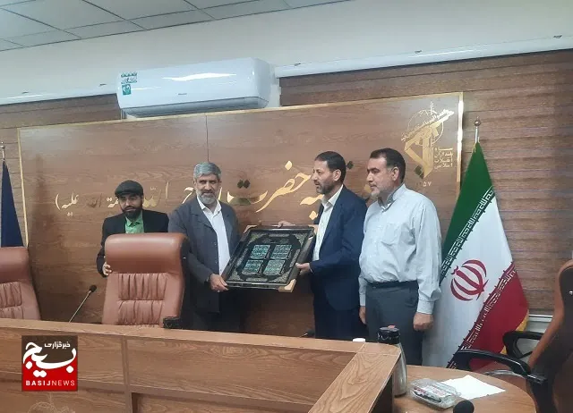 قدردانی از سرهنگ حیدری به پاس خدمات ارزنده در بسیج تخصصی اقشار
