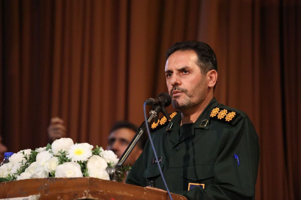 دفاع مقدس نماد وحدت و تاب‌آوری ملی است