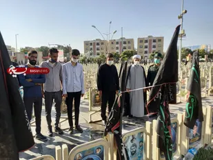 مراسم اغاز هفته دفاع مقدس در گلستان شهدای اصفهان همراه باغبار رویی وتجدید میثاق