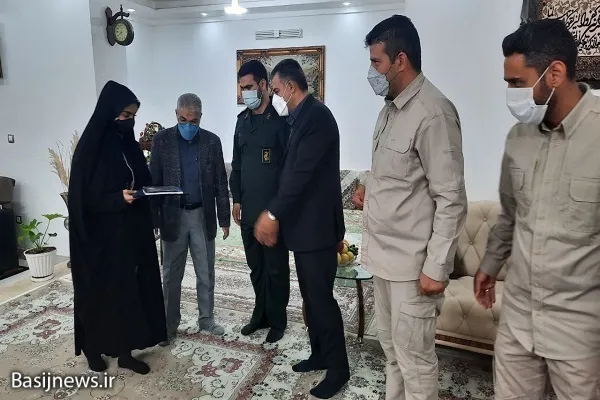 دیدار با خانواده شهید لشکری در زاهدان
