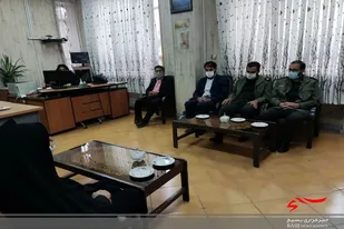 جانشین فرمانده سپاه ناحیه سرخه با فرمانده واحد بسیج دانش آموزی دیدار کرد