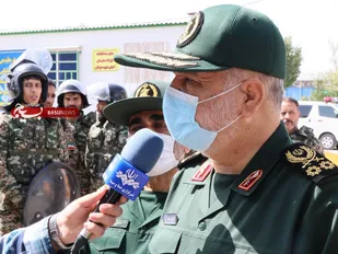 بازدید فرمانده کل سپاه از پایگاه امنیتی حاشیه شهر مشهد مقدس