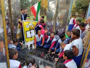 غبارروبی مزار مطهر شهدای گمنام در لردگان