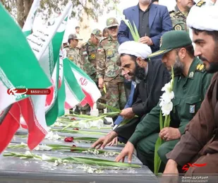 &nbsp;آیین غبار روبی و گل افشانی گلستان شهدای امامزاده سید محمد عليه السلام خمینی شهر+تصاویر