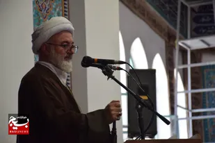 وحدت&zwnj;شکنی خیانت به ملت است/ حمایت از دولت به معنای نقدنکردن نیست