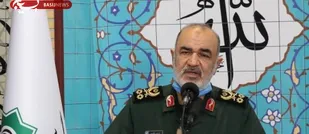 قرارگاه امروز بخش مهمی از آرایش ما برابر دشمن در جنگ اقتصادی است/ سختی&zwnj;ها را دور می&zwnj;زنیم و از میان آن&zwnj;ها عبور می&zwnj;کنیم اما در مقابل آنها زانو نمی&zwnj;زنیم