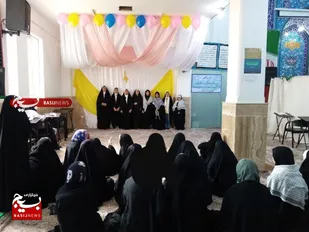 ویژه برنامه دختران انقلاب همزمان با آغاز دهه فجر برگزار شد