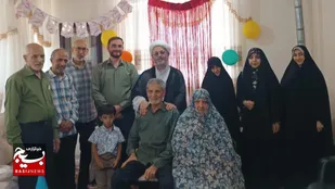 دیدار بسیجیان با خانواده&zwnj;های معزز شهدای سادات، در محلات دولت آباد و چهارصد دستگاه کرج