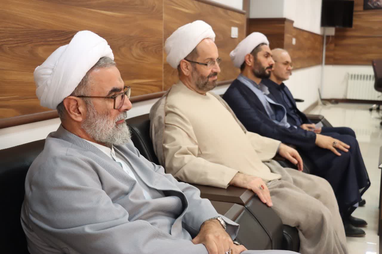 حاکمیت قانون و حفظ سرمایه اجتماعی باید محور عملکرد مسئولان باشد حاکمیت قانون و حفظ سرمایه اجتماعی باید محور عملکرد مسئولان باشد