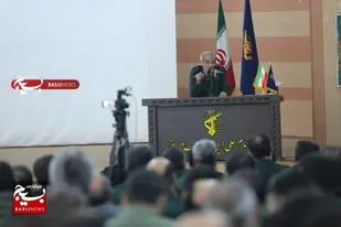 امید دشمن بر کاهش معنویت مردم است