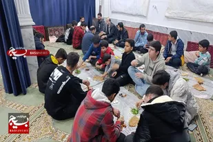 برگزاری پویش افطاری ساده به همت پایگاه بسیج امام جعفر صادق(ع) ملایر