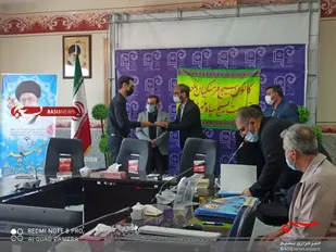 تجلیل از معلمان جهادی به همت بسیج فرهنگیان سپاه خمینی شهر