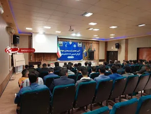 نشست بصیرتی و تقدیر از بسیجیان مدافع امنیت