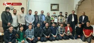 دیداررزمندگان و بسیجیان گردان ۱۰۹ امام حسین(علیه السلام) با خانواده شهیدان عبدالرسول و ابراهیم مقیمی