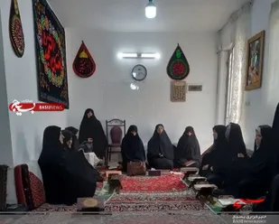 جلسه خودسازی ماه مبارک رمضان در پایگاه بسیج شهیده طیبه واعظی