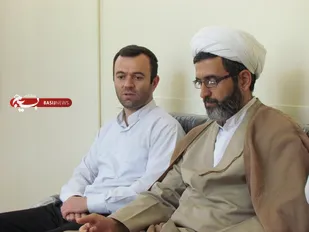 نیروهای انقلابی توانمند می توانند گره گشای مشکلات کشور باشند