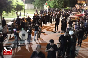 آغاز آیین&zwnj;های سوگواری محرم در شهر مهاجران با حضور پرشور عزاداران حسینی