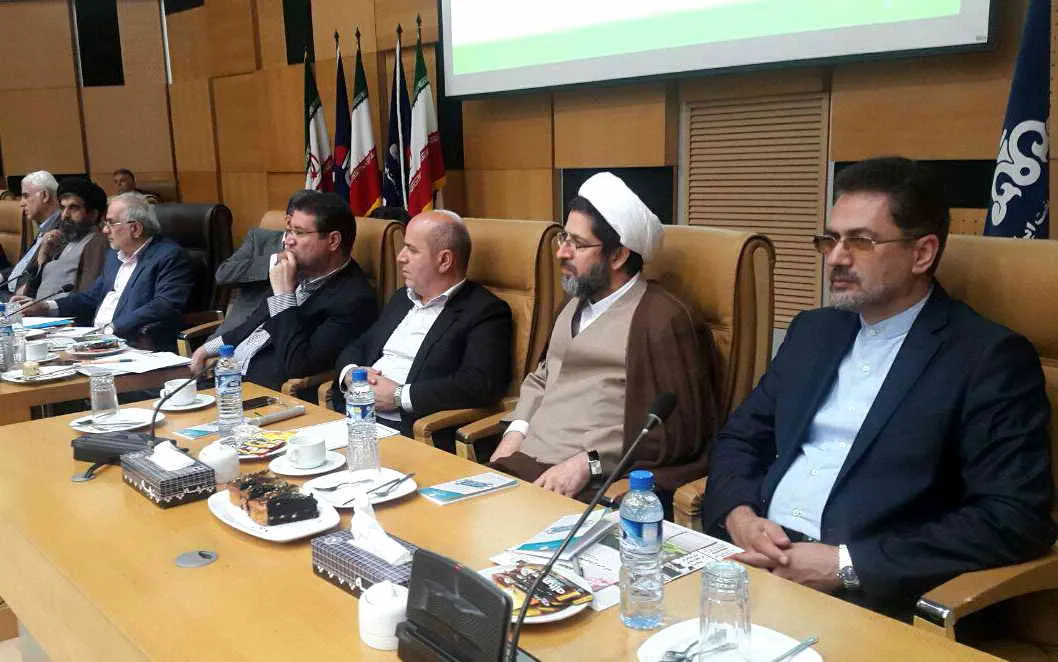مغایرت آمار بانک مرکزی و مرکز آمار درباره نرخ تورم سال ٩٥/ اعلام نرخ ٦ تا ١١ درصدی برای تورم سال گذشته