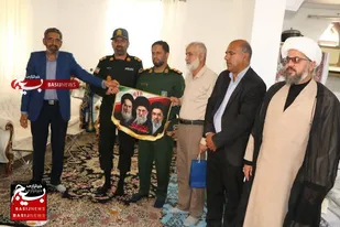 دیدار مسئولان فهرج با خانواده شهید شهمرادزاده به مناسبت سالروز آزادسازی خرمشهر +تصاویر