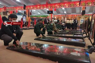 مراسم غبارروبی و گلباران قبور مطهر شهدای لارستان برگزار شد