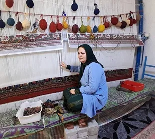 حال فرش دست&zwnj;باف کردستان ناخوش است
تاراج نقش نگاره&zwnj;های فرش دستباف توسط دلالان