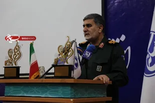 نقد و مطالبه رسانه ها در راستای ارتقای وضعیت موجود و امیدآفرینی باشد