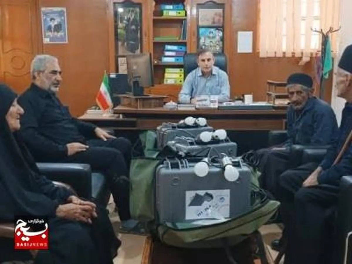 توزیع۱۱ دستگاه پنل خورشیدی بین عشایر گتوند