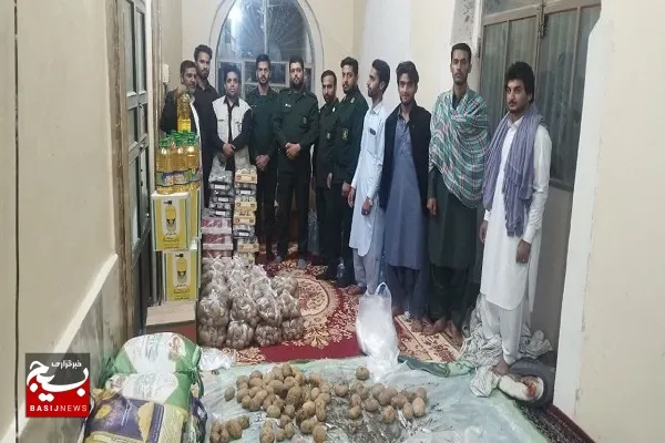 ارسال بسته‌های غذایی به مناطق سیل زده دشتیاری