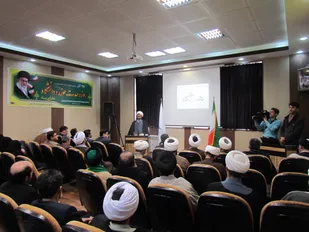 دین ودنیا با هم در تعارض نیستند
