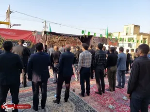 حضور رزمندگان گردان در مراسم زیارت عاشورا و مرثیه خوانی هیات رزمندگان اسلام
