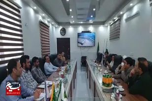 بررسی مسائل و مشکلات واحد&zwnj;های تولیدی و صنعتی شهرستان کازرون در قرارگاه صنعتی خاتم الانبیاء