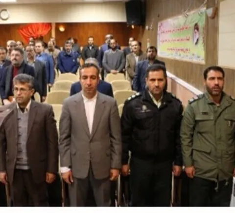 بخشنامه های خودتان را در کشوهای میزهایتان مخفی نکنید این بخشنامه ها را براي مردم شفاف سازي كنيد