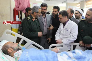عیادت سردار غیب پرور از روحانی مجروح حادثه ایستگاه متروی شهرری