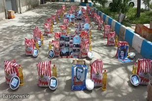 توزیع بسته&zwnj;های معیشتی توسط حوزه خواهر دباغ همدان