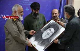 بازدید معاون هماهنگ&zwnj;کننده سپاه از بسیج هنرمندان کشور