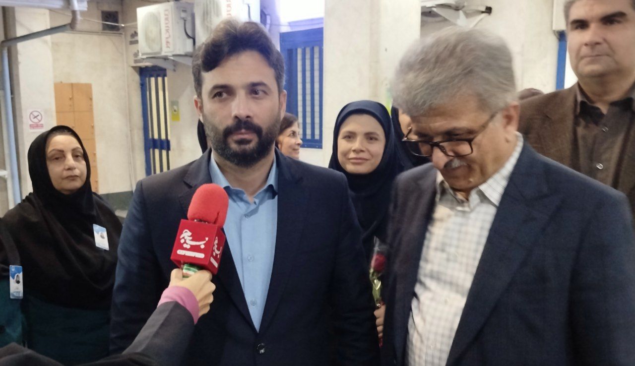 توجه به معیشت در جلوگیری از مهاجرت نیروهای متخصص به خارج از کشور و خروج بخش خصوصی مؤثر است توجه به معیشت در جلوگیری از مهاجرت نیروهای متخصص به خارج از کشور و خروج بخش خصوصی مؤثر است