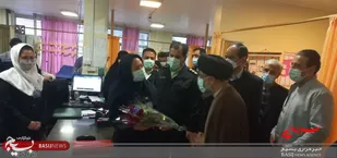 قدردانی از ایثارگری&zwnj;های پرستاران تنکابنی با اهدای گل
