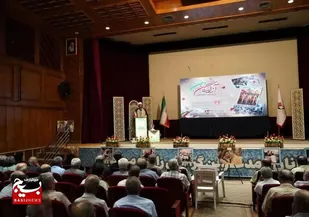 آزادگان در اسارت&zwnj;گاه&zwnj;های دشمن چراغ هدایت نسل&zwnj;ها شدند