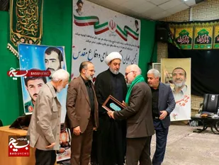 همایش قرآنی پیشکسوتان بسیجی و راویان دفاع مقدس قم برگزار شد