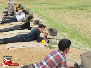 آموزش عملی آمادگی دفاعی دانش آموزان فارسان