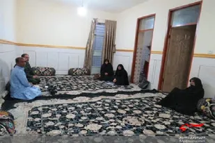 دلجویی از خانواده شهدا در سراوان به مناسبت هفته بسیج