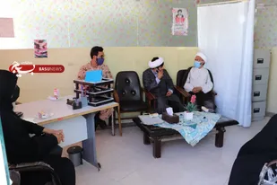 دیدار مسئول دفتر نمایندگی ولی فقیه سپاه شاهرود با خانواده های معسر+ تصاویر