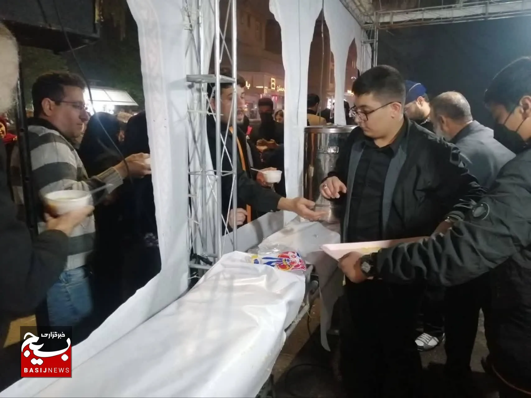 مواکب ایام فاطمیه توسط بسیجیان درشرق اهواز برگزار شد