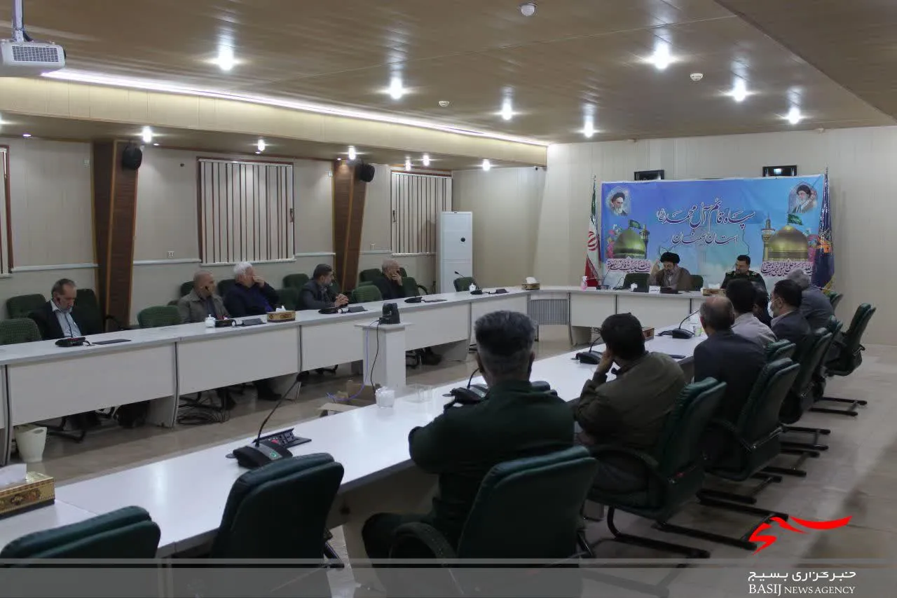 دشمن در بستر فضای مجازی بدنبال تحریف واقعیت است