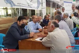 برپایی میز خدمت وکلای پایه یک دادگستری در مصلای قدس